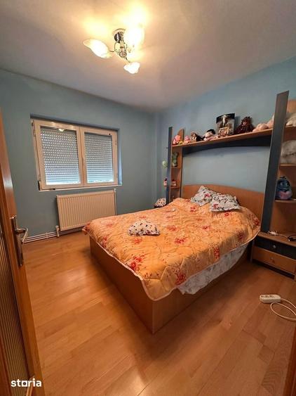 De vanzare apartament 3 camere ?i balcon,70mp, etaj 2, Bd Roman Musat - 4