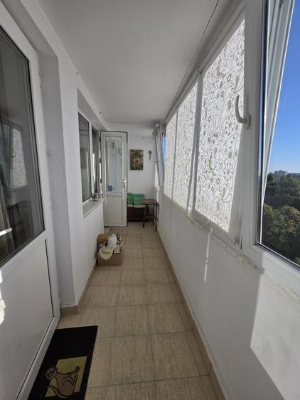 Apartament cu 2 camere semidecomandat în Titan