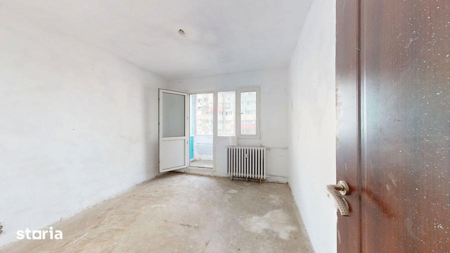 Apartament cu 4 camere decomandat în Rahova