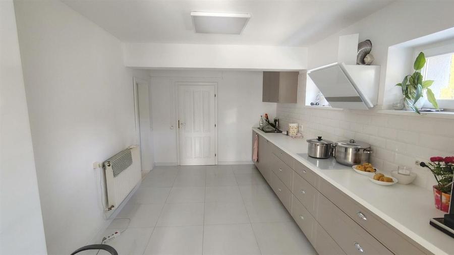Casă cu 4 camere cu Teren 934 Mp în Sântandrei