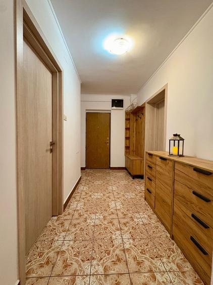 Apartament cu 3 camere decomandat, mobilat în Lujerului