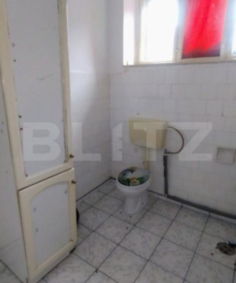 Casă cu 5 camere cu Teren 100 Mp în Central