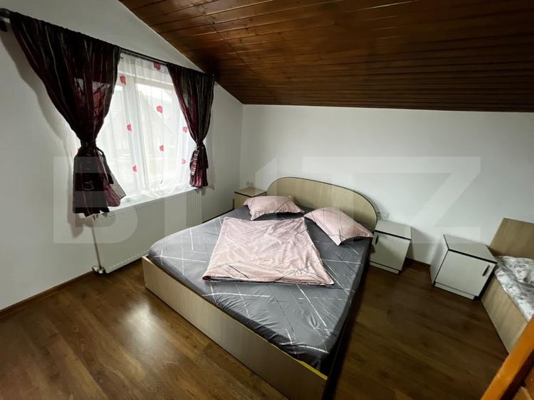 Casă individuală cu 6 camere cu Canalizare în Beclean