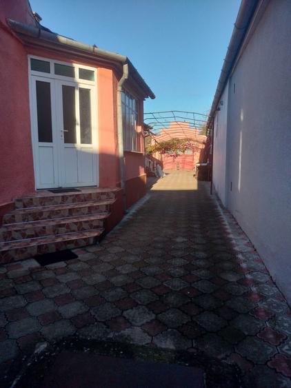 Casă cu 4 camere cu Teren 781 Mp în Ultracentral