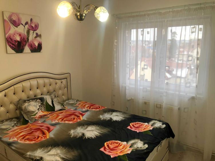 Apartament cu 3 camere decomandat în Central