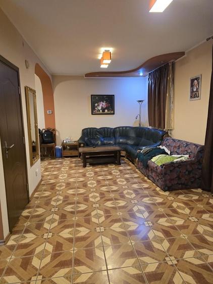Casă cu 3 camere în Uiești