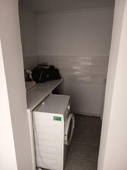 Casă cu 5 camere în Central