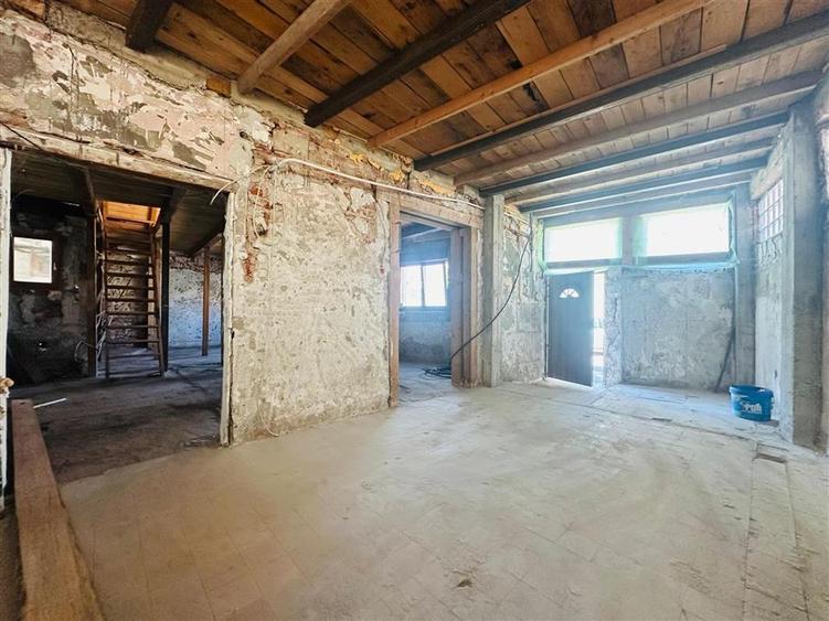 Casă cu 2 camere cu Teren 100 Mp în Ultracentral