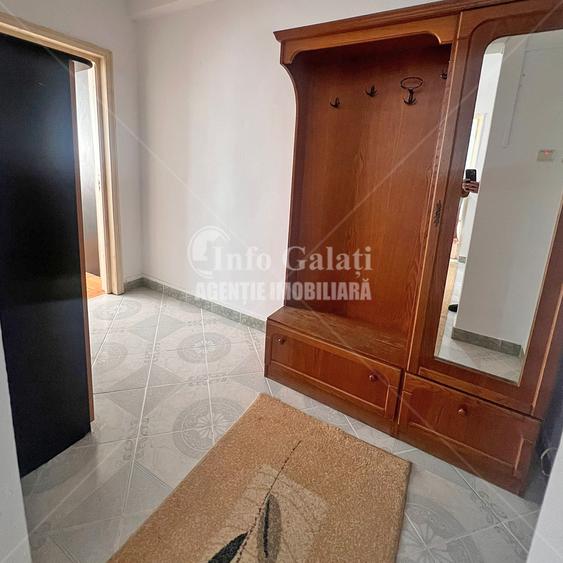 Apartament cu 2 camere decomandat în Mazepa 1