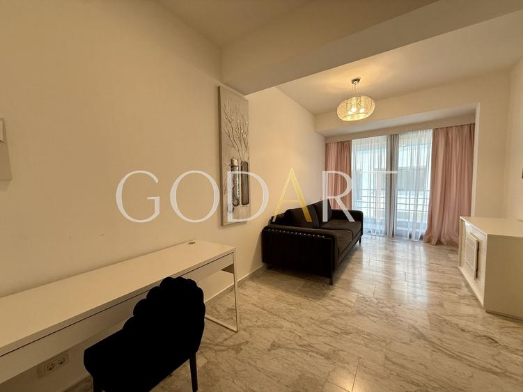 Apartament cu 3 camere decomandat, mobilat în Herăstrău
