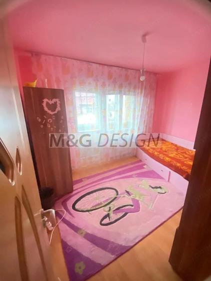 Apartament cu 4 camere decomandat în Complex Studențesc