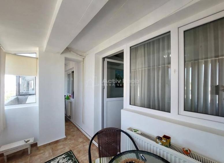 Apartament cu 3 camere semidecomandat în Ultracentral