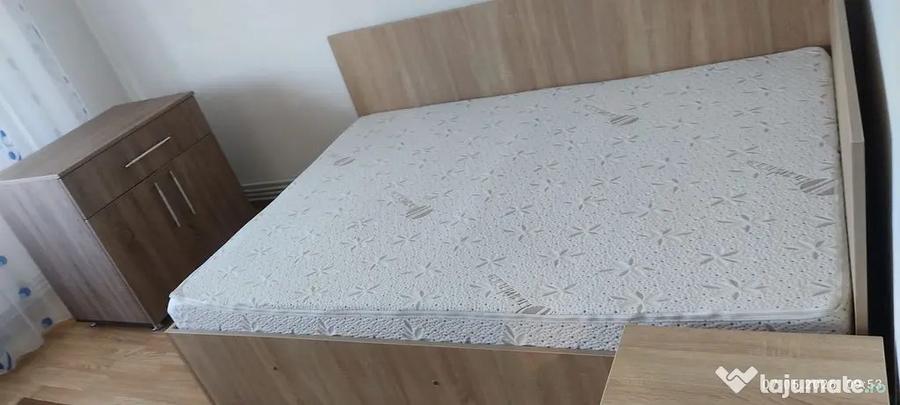 Apartament cu 2 camere decomandat în Piața Centrală