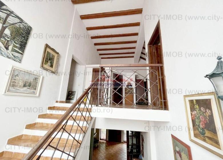 Casă individuală cu 7 camere cu Teren 2000 Mp în Ghermănești