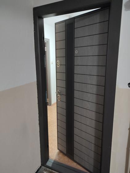 Apartament cu 2 camere decomandat în Exterior Vest
