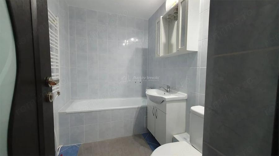 Apartament cu 3 camere decomandat în Poieni-Suceava