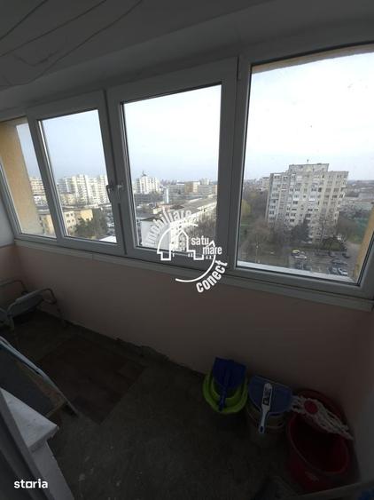 Apartament cu 4 camere decomandat în Central