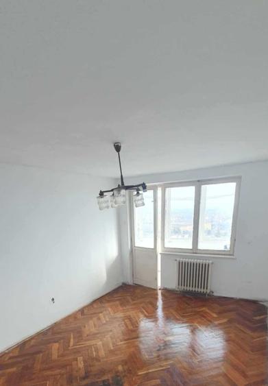 De vanzare apartament 2 camere - 3