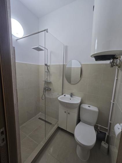Apartament cu 2 camere decomandat în Tuzla