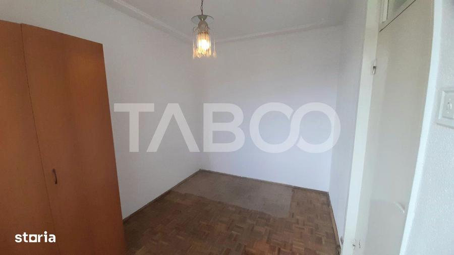 Apartament cu 2 camere nedecomandat, mobilat în Mihai Viteazul