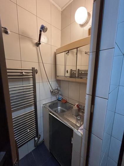 Apartament cu 2 camere nedecomandat în Țiglari