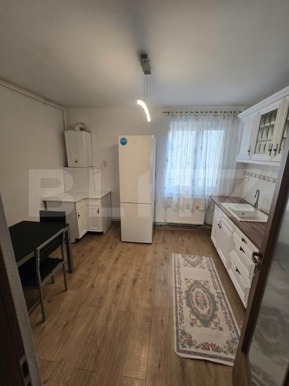 Apartament cu 4 camere decomandat, mobilat în Kogălniceanu