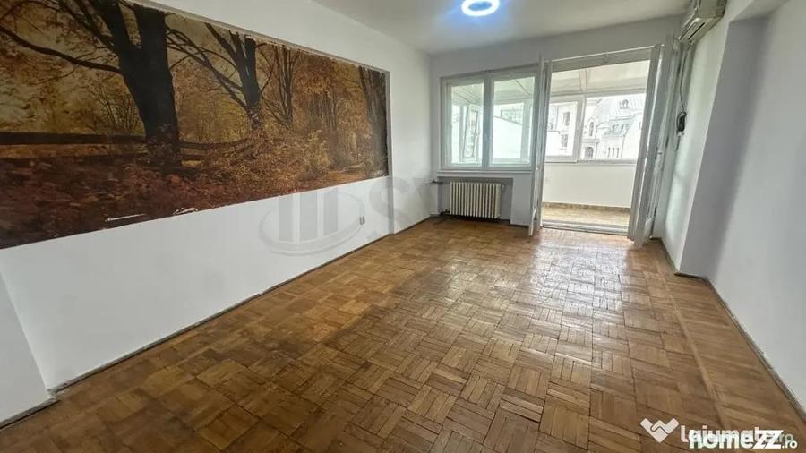 Apartament cu 3 camere decomandat în Cișmigiu