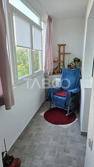 Apartament cu 3 camere decomandat, mobilat în Șelimbăr