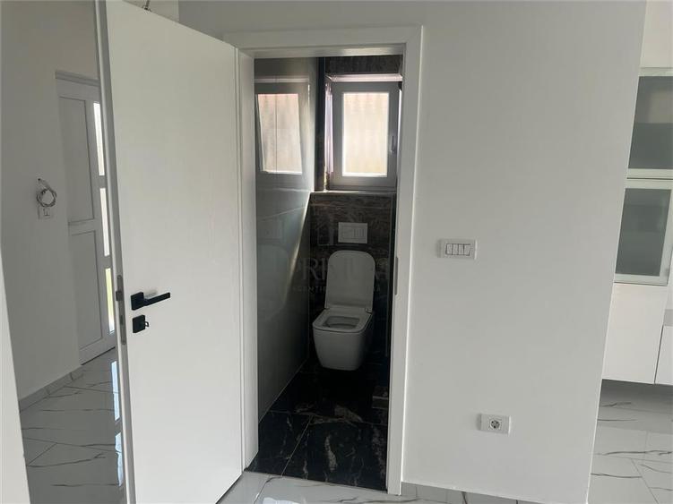 Duplex cu 3 camere cu Canalizare în Moșnița Nouă