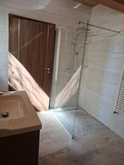 Casă cu 3 camere cu Teren 1000 Mp în Șimian