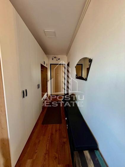 Apartament cu 3 camere decomandat, mobilat în Torontalului