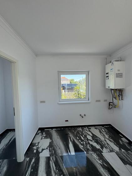 Casă cu 3 camere în Central