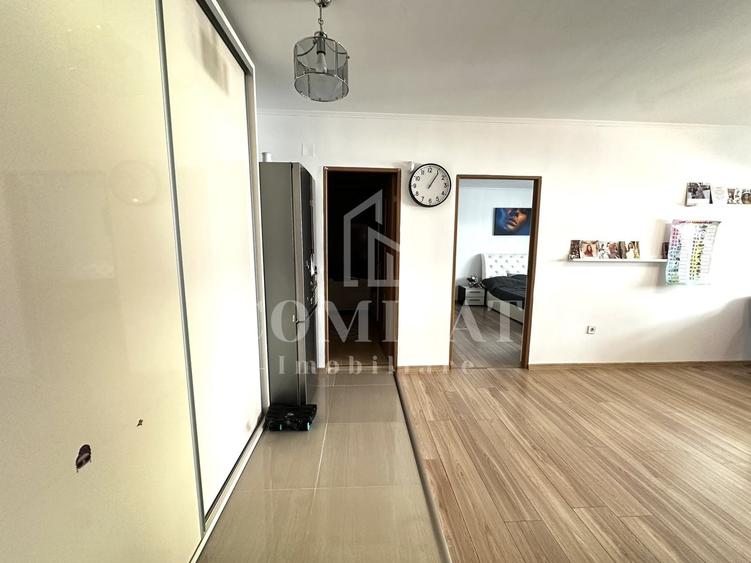 Apartament cu 2 camere decomandat, mobilat în Florești