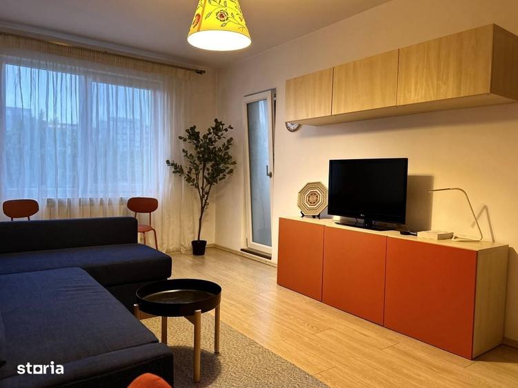 Apartament cu 3 camere decomandat în Drumul Taberei