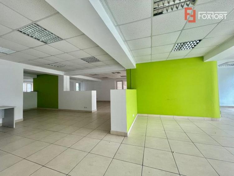 Spațiu comercial, de 585 mp, în Simion Bărnuțiu