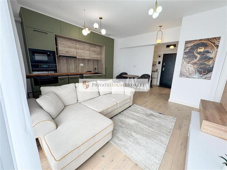 Apartament cu 2 camere semidecomandat, mobilat în Pipera