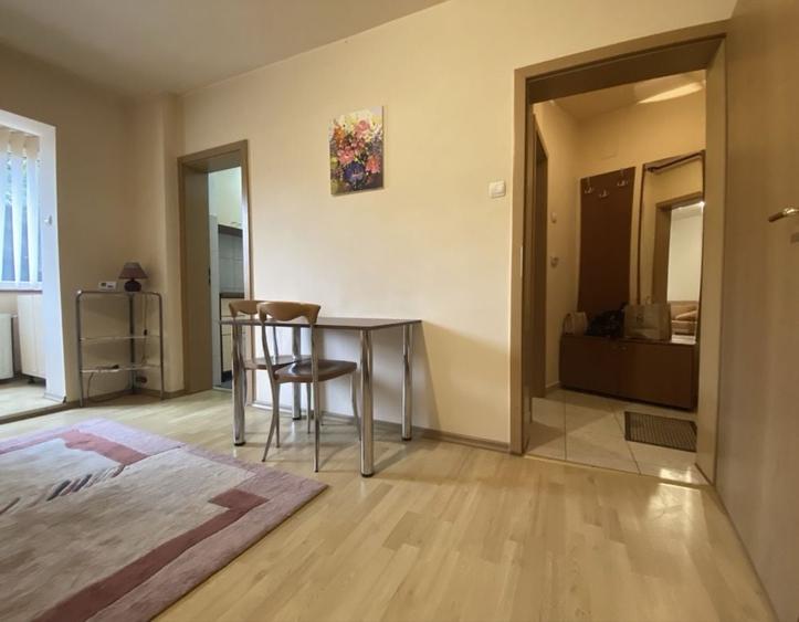 Garsonieră în Răcădău