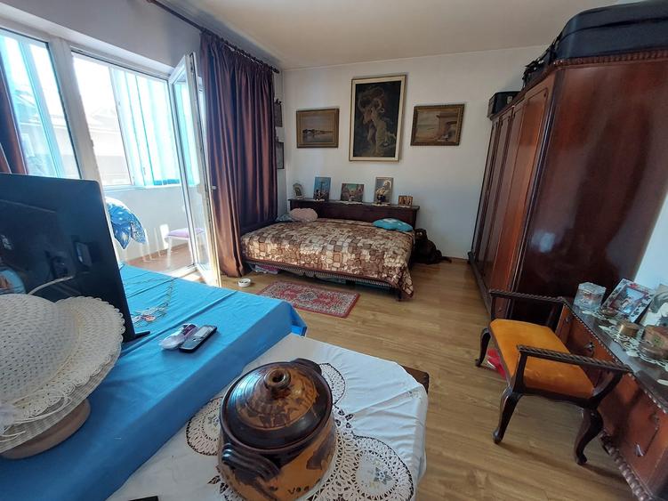 Apartament 3 camere, decomandat, 78 mp , Prelungirea Ghencea - Ghindari - 11