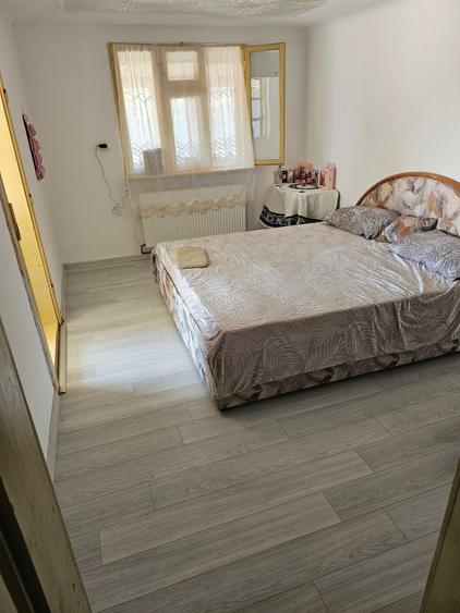 Casă cu 4 camere în Albești-Paleologu