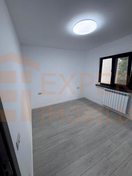 Apartament 2 Camere de vânzare Poarta 6 | Decomandat - 3
