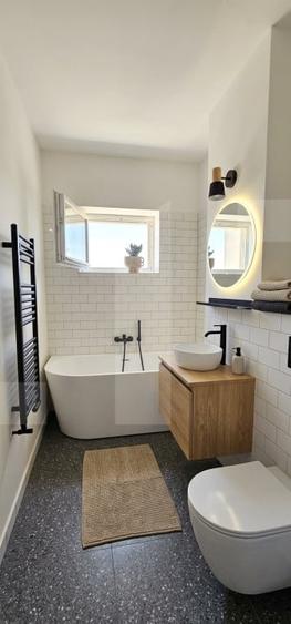 Apartament cu 3 camere decomandat în Simeria