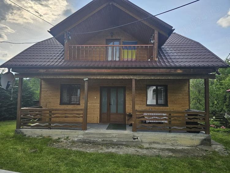 Casă cu Teren 1000 Mp în Soveja