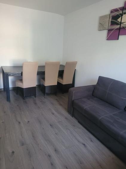 Apartament cu 3 camere decomandat în Slobozia