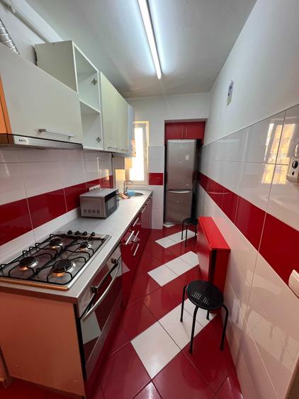 Apartament cu 2 camere semidecomandat în Vasile Aaron