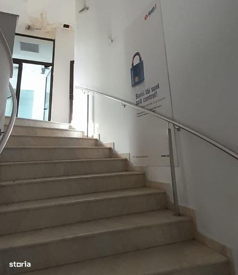 Spațiu comercial, de 1,300 mp, în Unirii