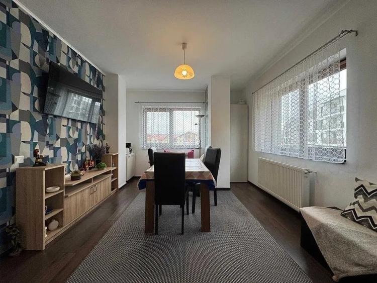 Apartament cu 3 camere decomandat, mobilat în Florești