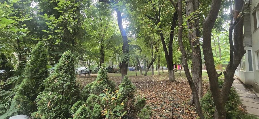 Apartament cu 2 camere semidecomandat, mobilat în Alexandru Obregia