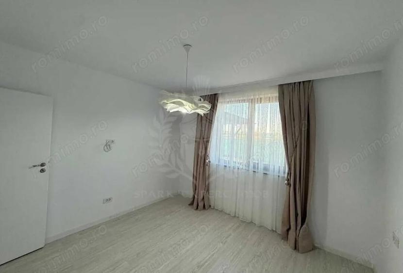 Casă cu 3 camere cu Teren 480 Mp în Păulești