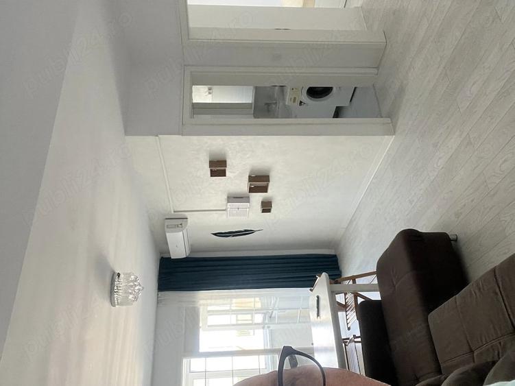 Apartament cu 3 camere semidecomandat în Cug