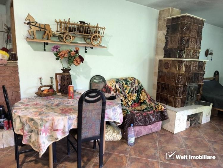 Casă individuală cu 2 camere cu Teren 5640 Mp în Huta